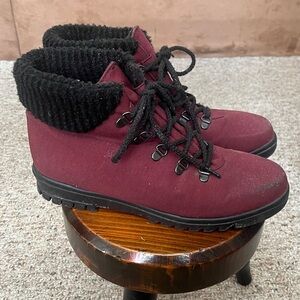 Toe Warmers Women's Burgundy Boots Sz 8.5